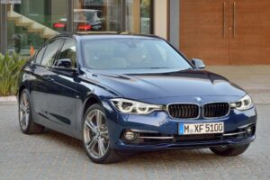BMW F30 320i
