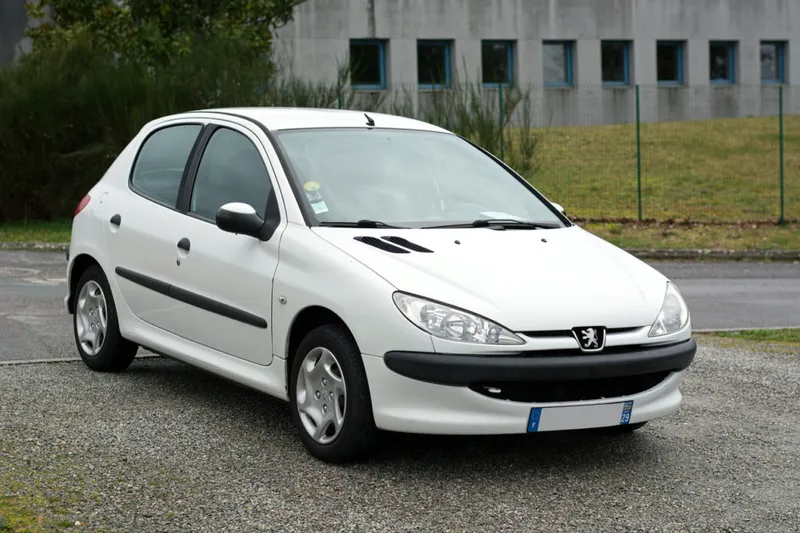 Quelle huile moteur pour Peugeot 206 1.4L 75/90cv