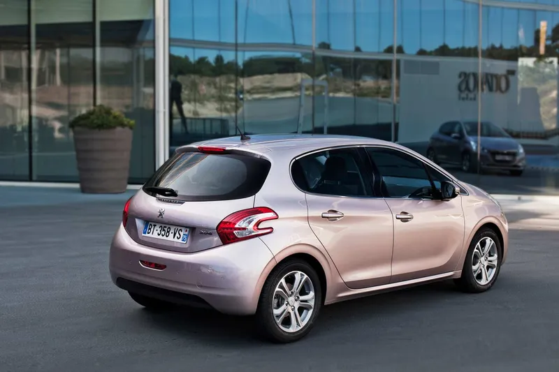 Quelle huile moteur pour Peugeot 208 I 1.0 VTI PureTech 68