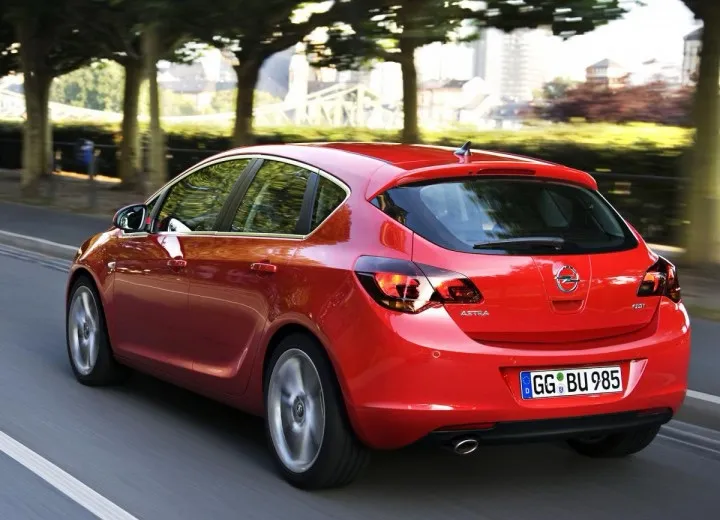 Quelle huile moteur pour Opel Astra J