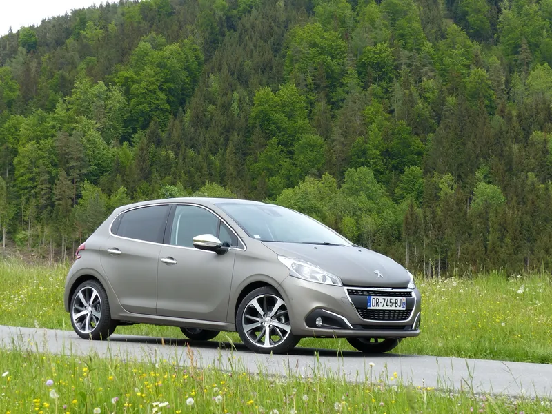 Quelle huile moteur pour Peugeot 208 I 1.5 VTi 93