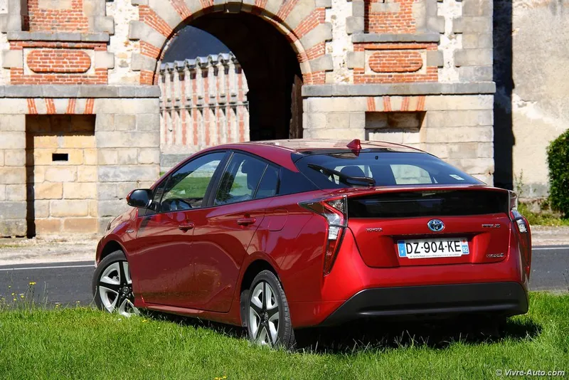 Quelle huile moteur pour Toyota Prius IV