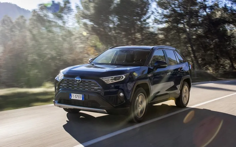 Quelle huile moteur pour Toyota RAV4 4 (XA40)